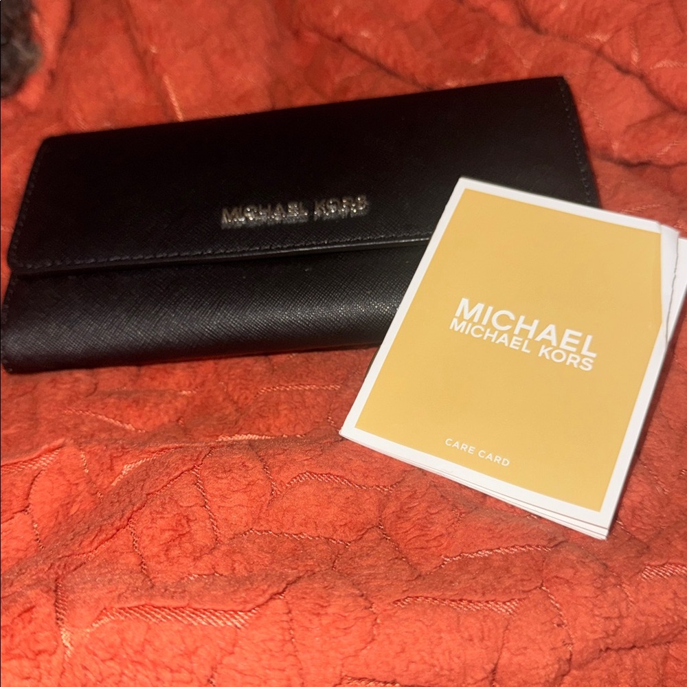 New Authentic Michael Kors Jet Set Travel Large Black Saffiano Leather